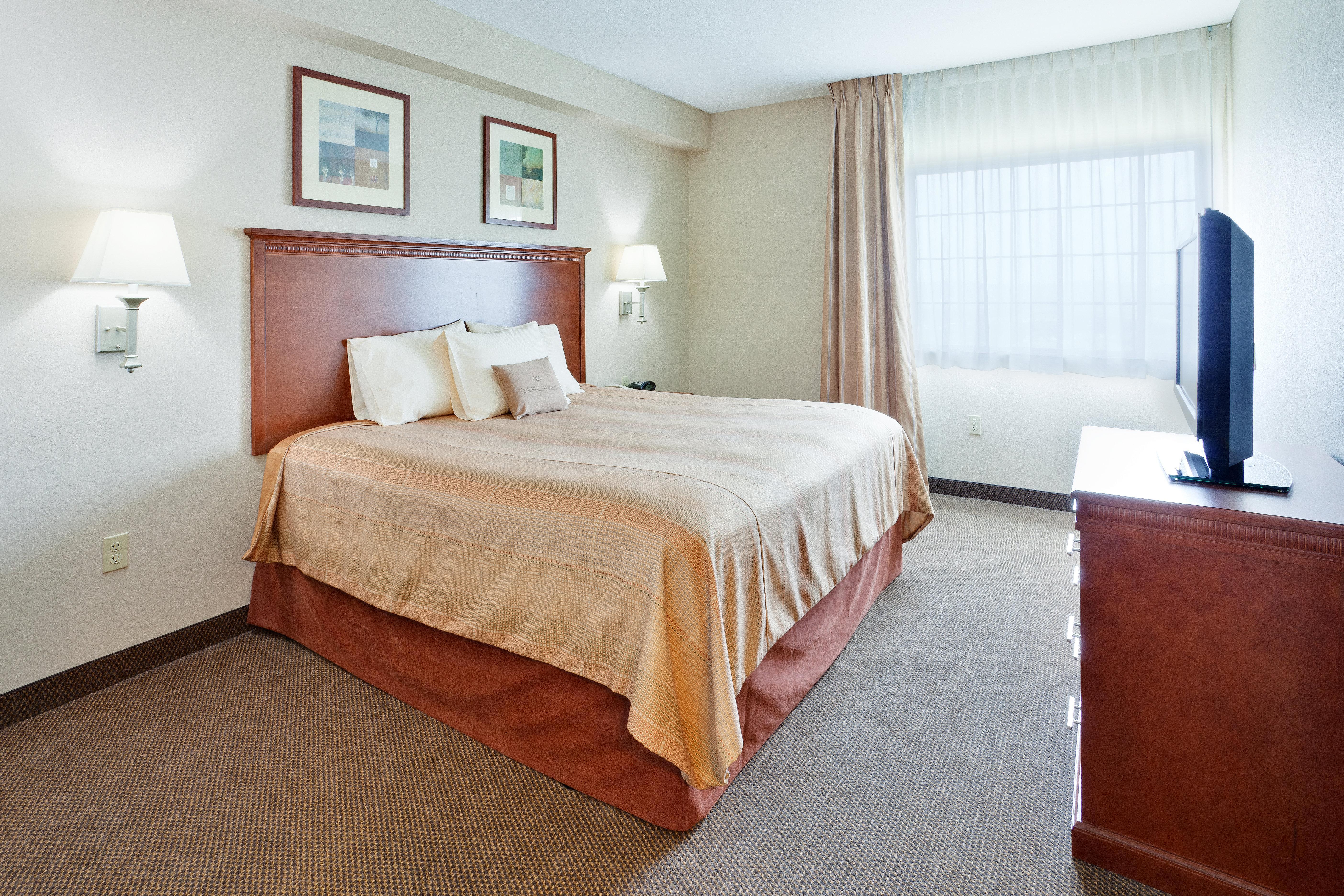 Candlewood By Ihg Hotel