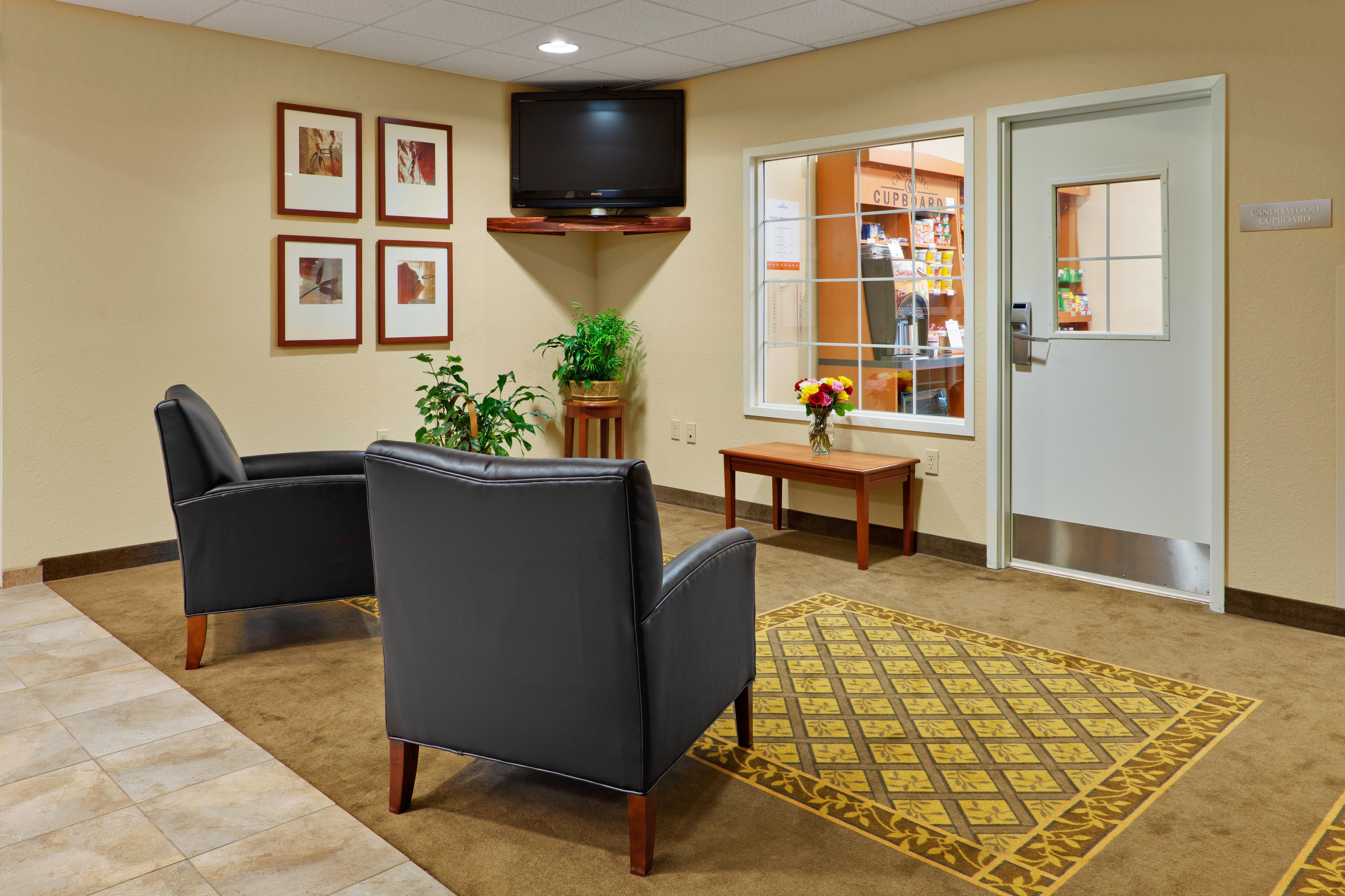 Candlewood By Ihg Hotel Hazleton