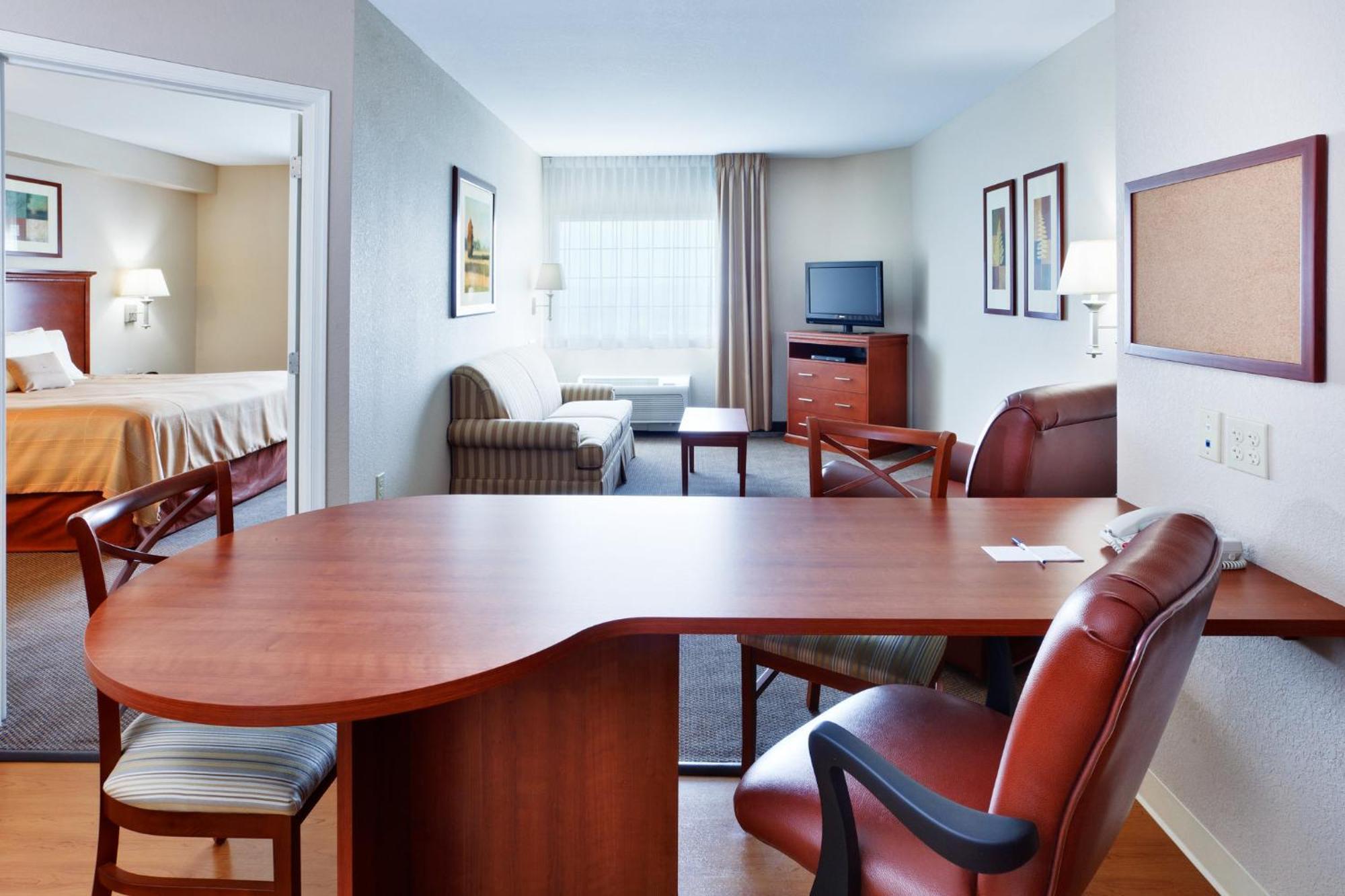 Candlewood By Ihg Hotel